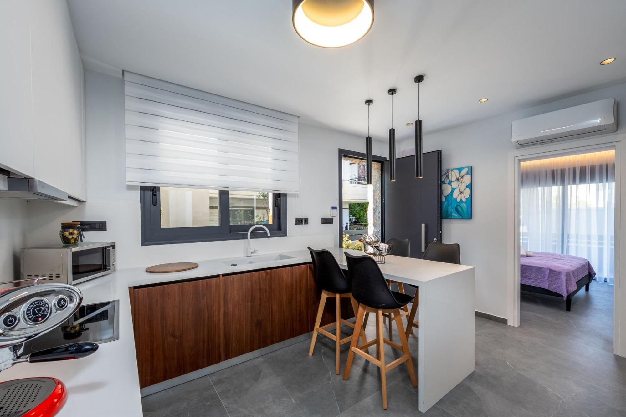 Lavender Luxury In Rhodes Apartmán